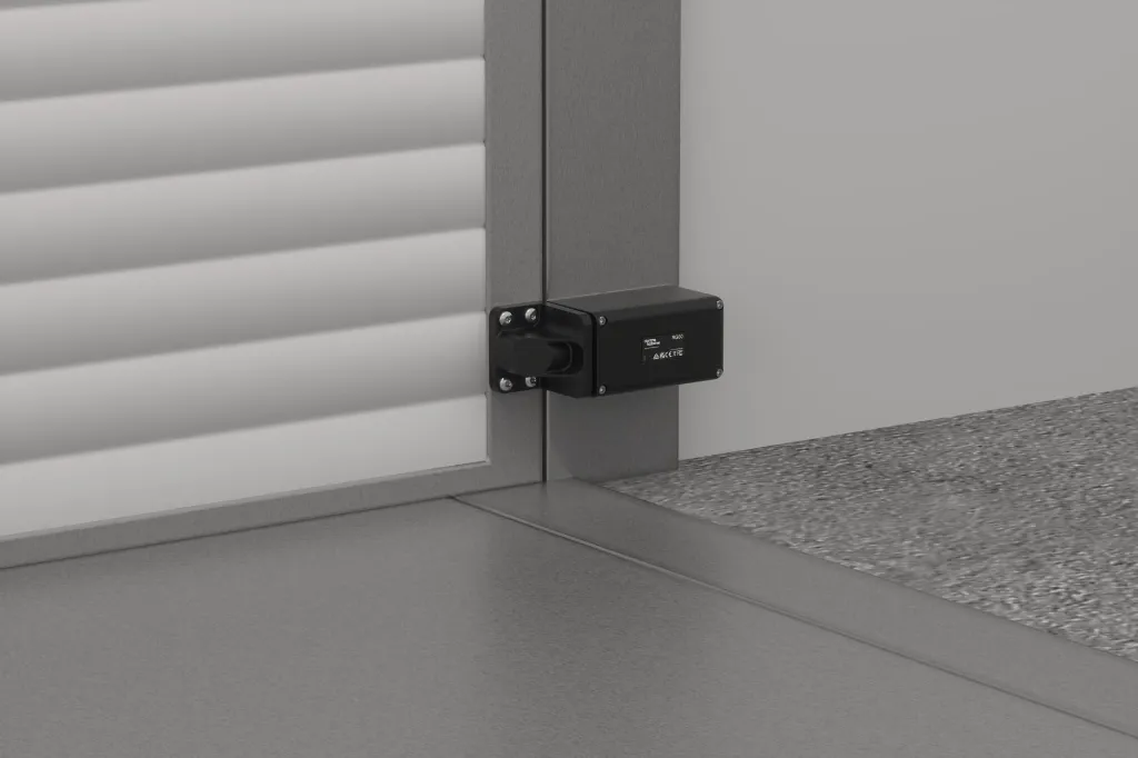 IM-roller-door-RG80-close-up.webp